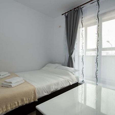 Ferienwohnung Rezident militari Chiajna Exterior foto